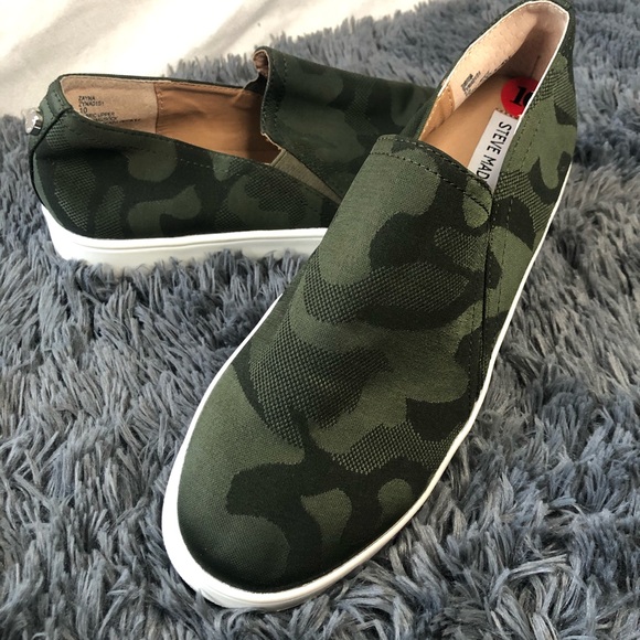 Steve Madden Shoes - NWOT Steve Madden Zayna camouflage sneakers-Sz 10